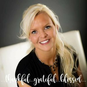 Meet your Posher, Robyn